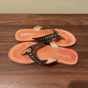 Report sandals